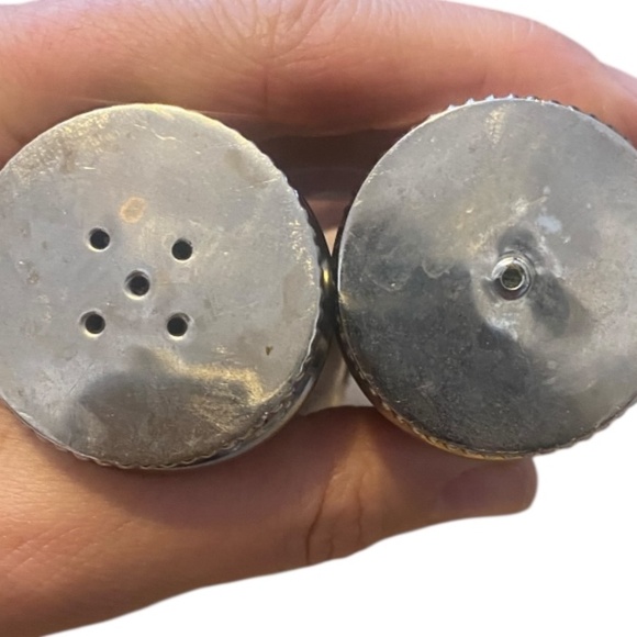 Ralph Lauren mother of pearl & silver salt & pepper shakers - Picture 6 of 16